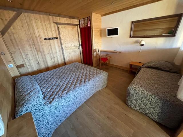 Hotel Le Very Ле Сези Екстериор снимка