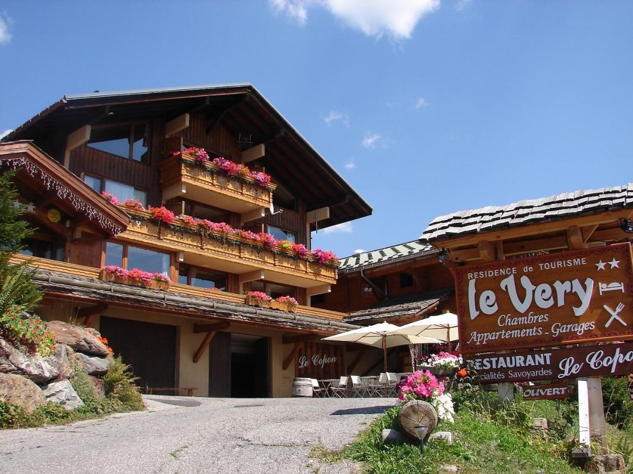 Hotel Le Very Ле Сези Екстериор снимка